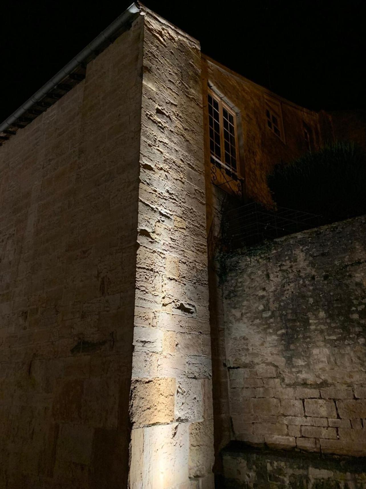 Villa Barabans Tower Cluny Abbay Esterno foto